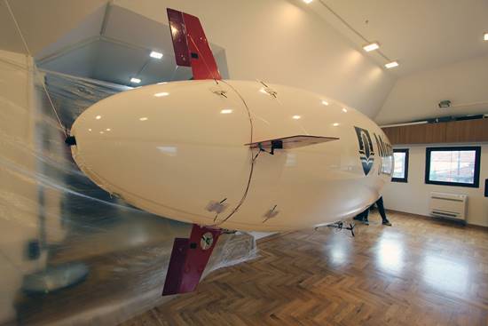 6-m-rc-blimp---rear-view